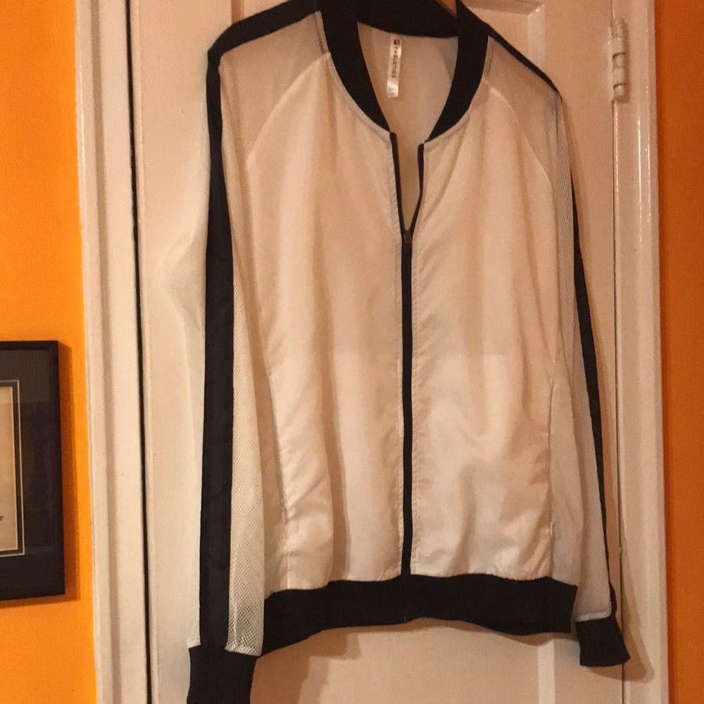 Fabletics Lightweight Jacket Xl - image 5